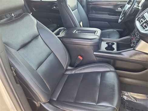 Used 2022 Chevrolet Tahoe Z71 w/ Luxury Package image 19