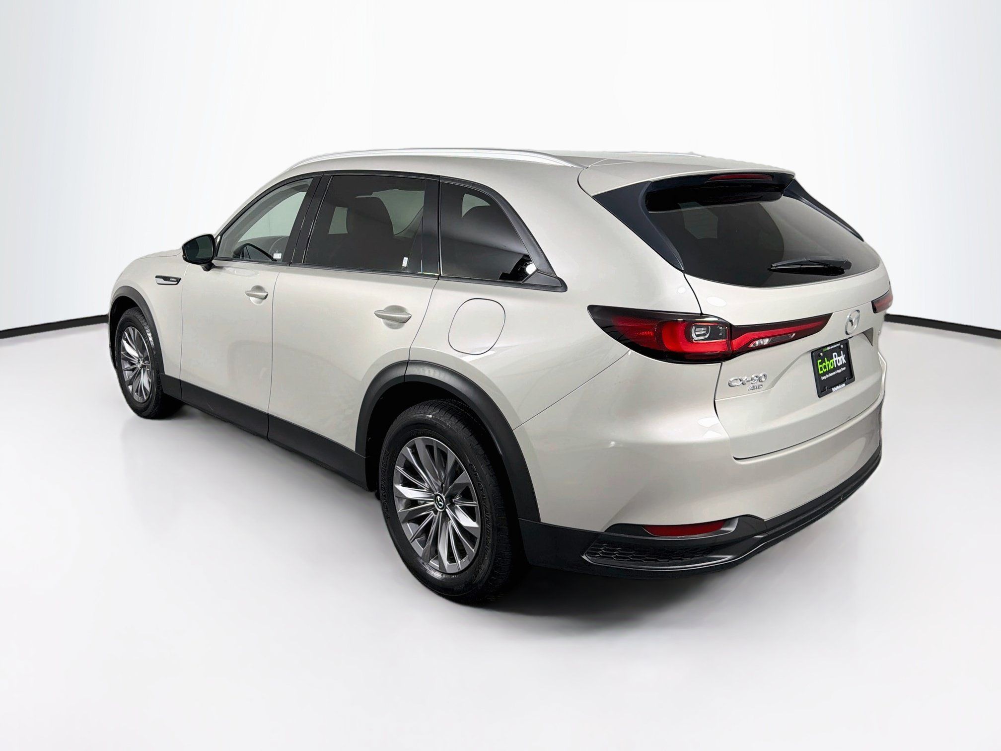 Used 2024 MAZDA CX-90 Plug-In Hybrid w/ Preferred AWD/4WD image 5