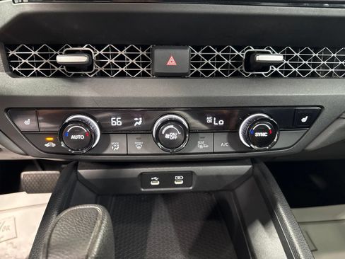 Used 2024 Honda Accord EX image 28