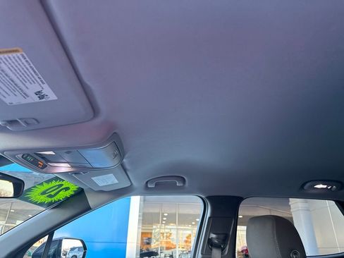 Used 2020 Chevrolet Blazer LT image 24