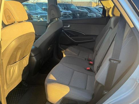 Used 2017 Hyundai Santa Fe SE w/ Cargo Package image 16