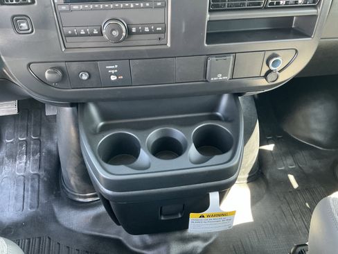New 2026 Chevrolet Express 2500 w/ Driver Convenience Package RWD image 20