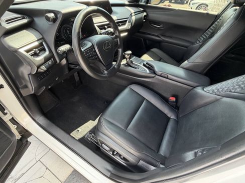Used 2020 Lexus UX 250h w/ Premium Package AWD/4WD image 16