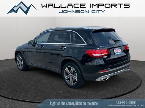 Used 2019 Mercedes-Benz GLC 300 4MATIC image 3
