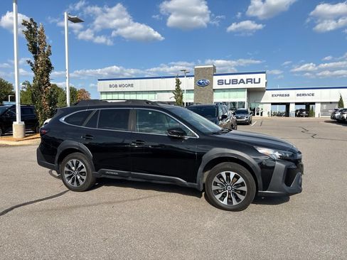 Used 2023 Subaru Outback Limited AWD/4WD image 1
