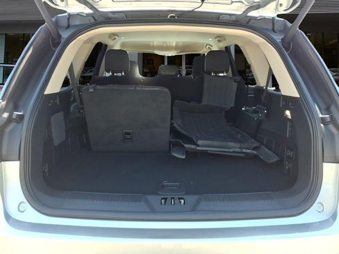 Certified 2023 Lincoln Aviator AWD w/ Class IV Trailer Tow Package image 19
