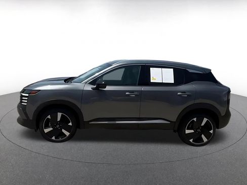 Used 2026 Nissan Kicks SR AWD/4WD image 7