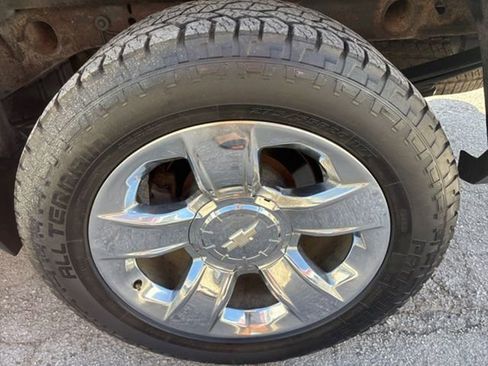 Used 2017 Chevrolet Silverado 1500 LTZ Z71 image 11