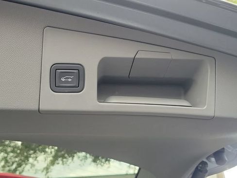 Certified 2024 Cadillac XT5 Premium Luxury FWD image 13