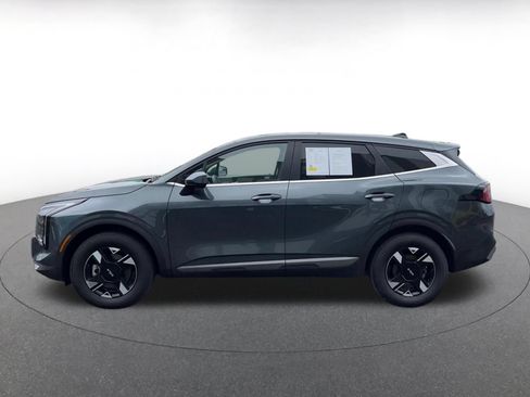 Used 2026 Kia Sportage LX AWD/4WD image 9