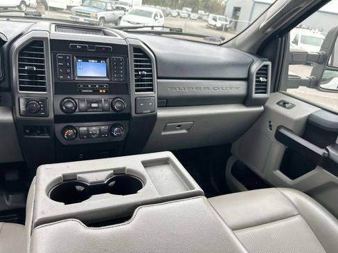 Used 2020 Ford F250 XL w/ STX Appearance Package image 21