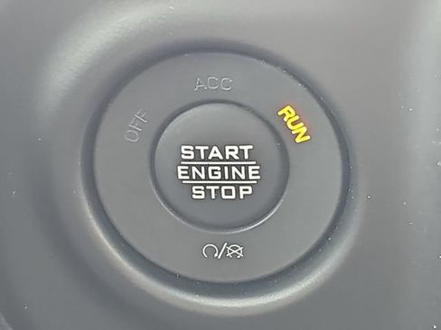 Used 2023 Jeep Wrangler Unlimited Sport AWD/4WD image 18