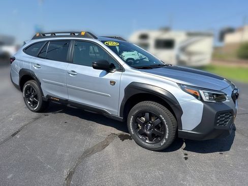 Used 2024 Subaru Outback Wilderness AWD/4WD image 7