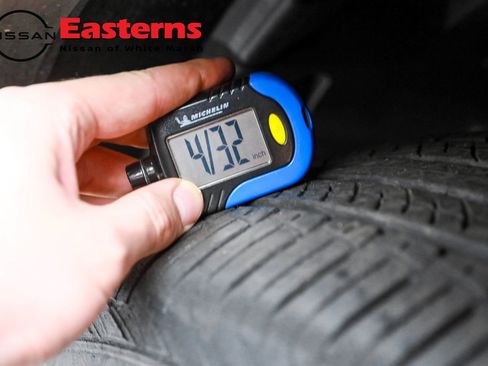 Used 2022 Nissan Rogue SV image 44