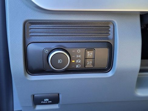 New 2024 Ford F550 2WD Regular Cab Super Duty image 38