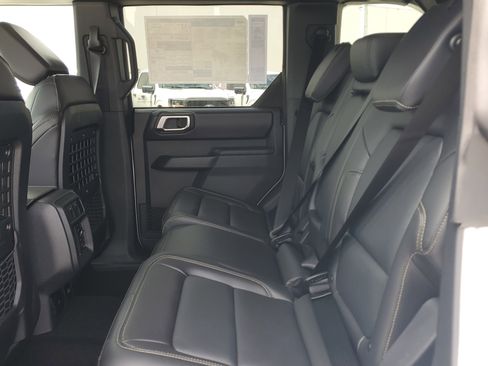 New 2026 Ford Bronco Badlands AWD/4WD image 11