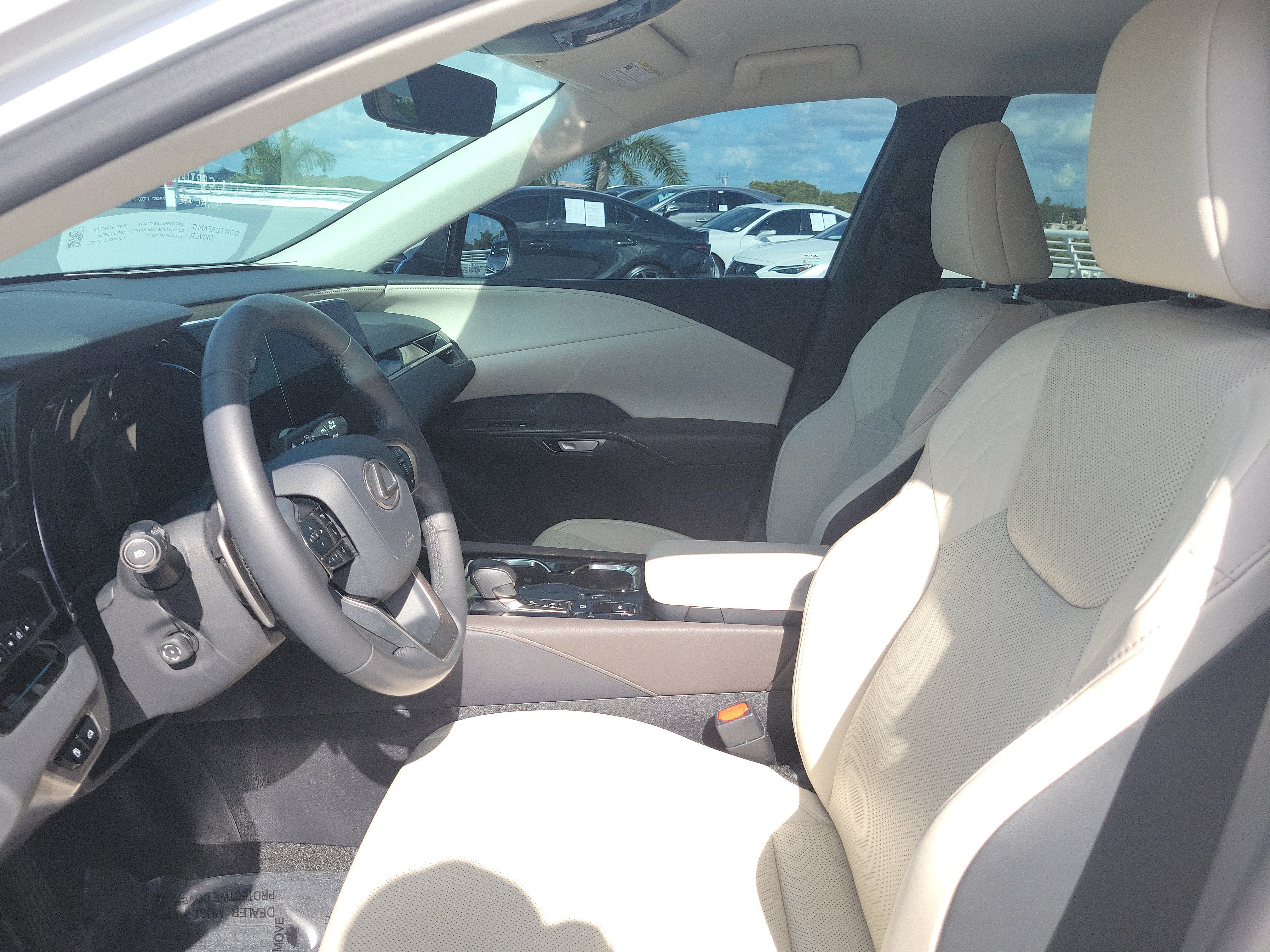 Certified 2024 Lexus RX 350 FWD w/ Technology Package image 21