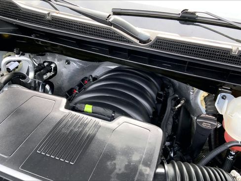 Used 2025 Chevrolet Silverado 1500 Custom Trail Boss AWD/4WD image 29