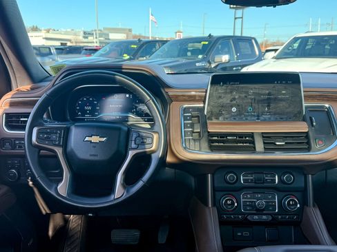 Certified 2023 Chevrolet Suburban High Country w/ LPO, Illumination Package image 23