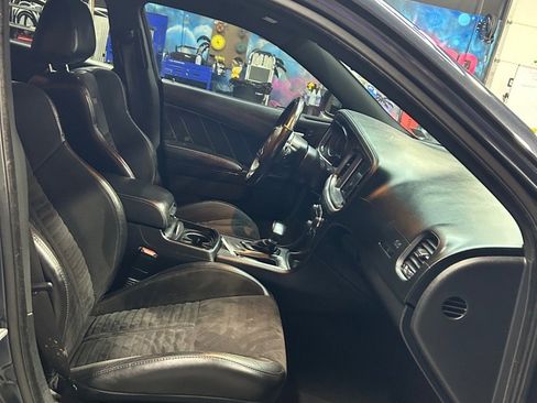 Used 2019 Dodge Charger R/T w/ Daytona Edition Group image 23