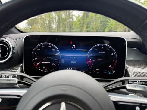 Used 2025 Mercedes-Benz GLC 43 AMG 4MATIC image 12