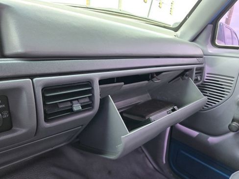 Used 1994 Ford F150 2WD Regular Cab image 10