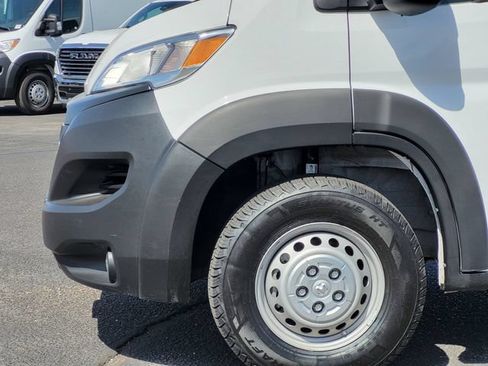 Used 2024 RAM ProMaster 2500 w/ Convenience Group FWD image 10