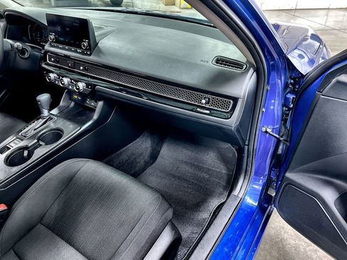 Used 2024 Honda Civic EX image 28
