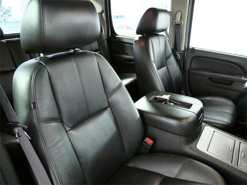 Used 2011 GMC Sierra 1500 SLT w/ All-Terrain Package image 13