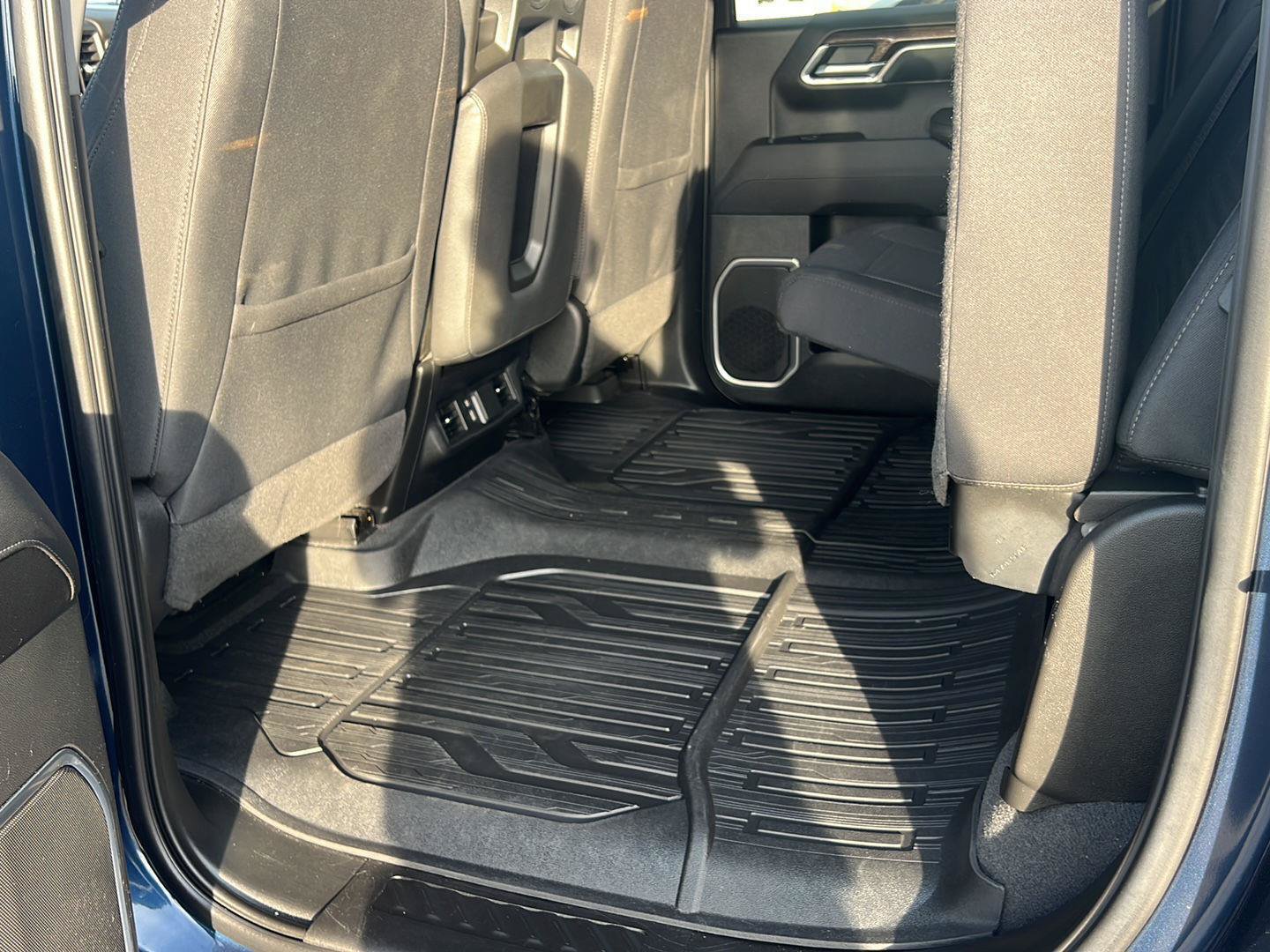 Used 2023 GMC Sierra 1500 SLE AWD/4WD image 42
