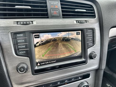 Used 2017 Volkswagen Golf Wolfsburg Edition FWD image 29