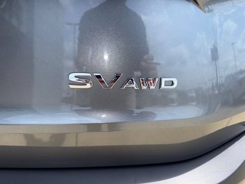 Used 2023 Nissan Rogue SV AWD/4WD image 11