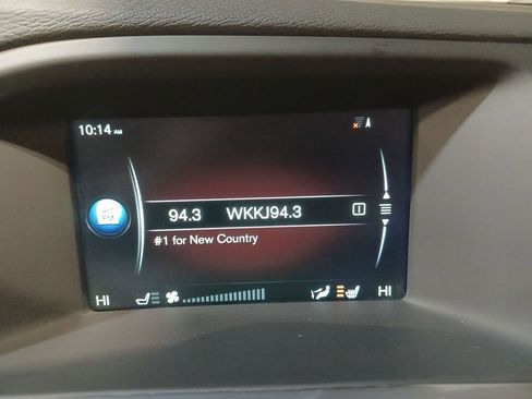 Used 2015 Volvo V60 T5 Premier image 12