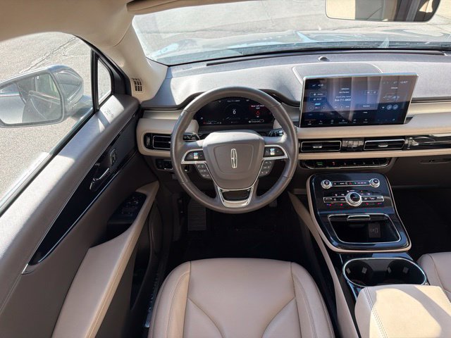 Used 2023 Lincoln Nautilus FWD w/ Premium Package image 17