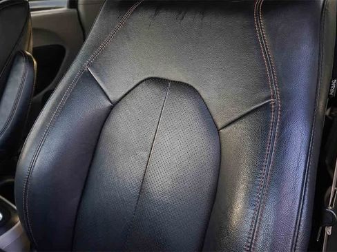 Used 2019 Chrysler Pacifica Touring-L Plus image 27