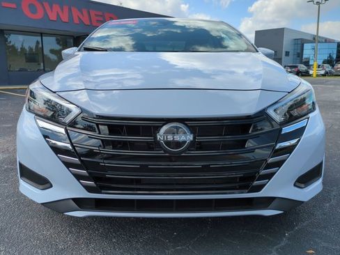 Certified 2025 Nissan Versa SV w/ Trunk Package image 9