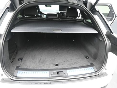 Used 2024 Land Rover Range Rover Velar Dynamic SE image 13