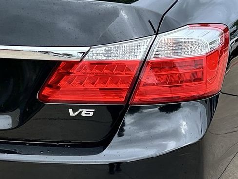 Used 2013 Honda Accord EX-L image 8