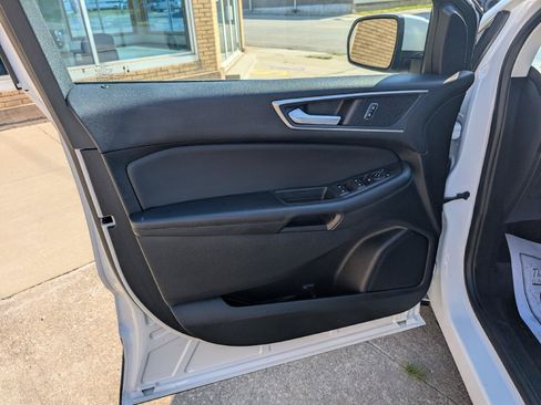 Used 2023 Ford Edge SEL w/ Convenience Package AWD/4WD image 9