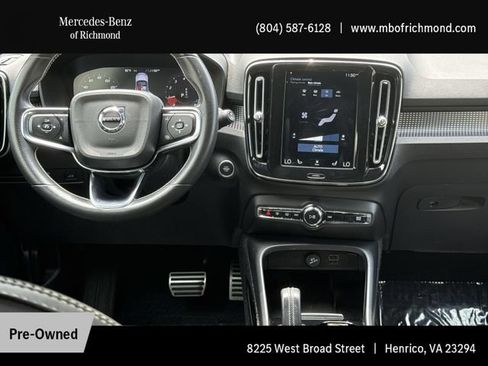Used 2021 Volvo XC40 T5 R-Design w/ Advanced Package AWD/4WD image 18