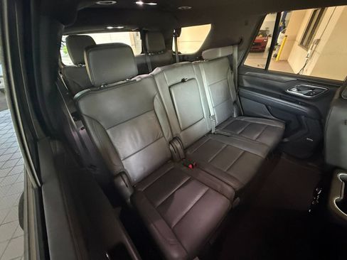 Used 2024 Chevrolet Tahoe LT w/ Luxury Package RWD image 35