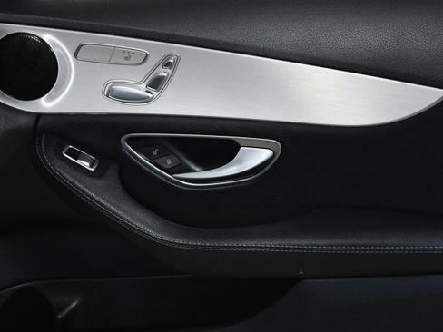 Used 2020 Mercedes-Benz C 300 Sedan image 28