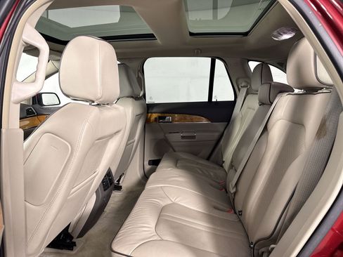 Used 2013 Lincoln MKX AWD image 21