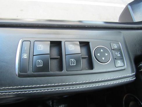 Used 2017 Mercedes-Benz G 550 Squared image 42