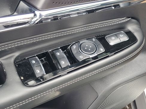 New 2026 Lincoln Corsair Premiere image 10