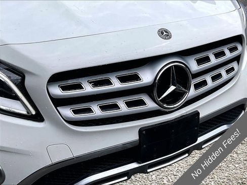 Used 2019 Mercedes-Benz GLA 250 4MATIC w/ Premium Package image 25