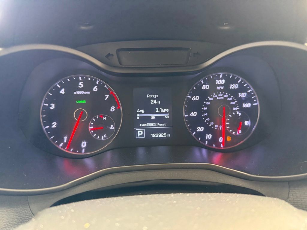 Used 2016 Hyundai Veloster Turbo FWD image 17