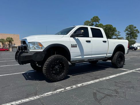 Used 2018 RAM 2500 Tradesman w/ Chrome Appearance Group image 2
