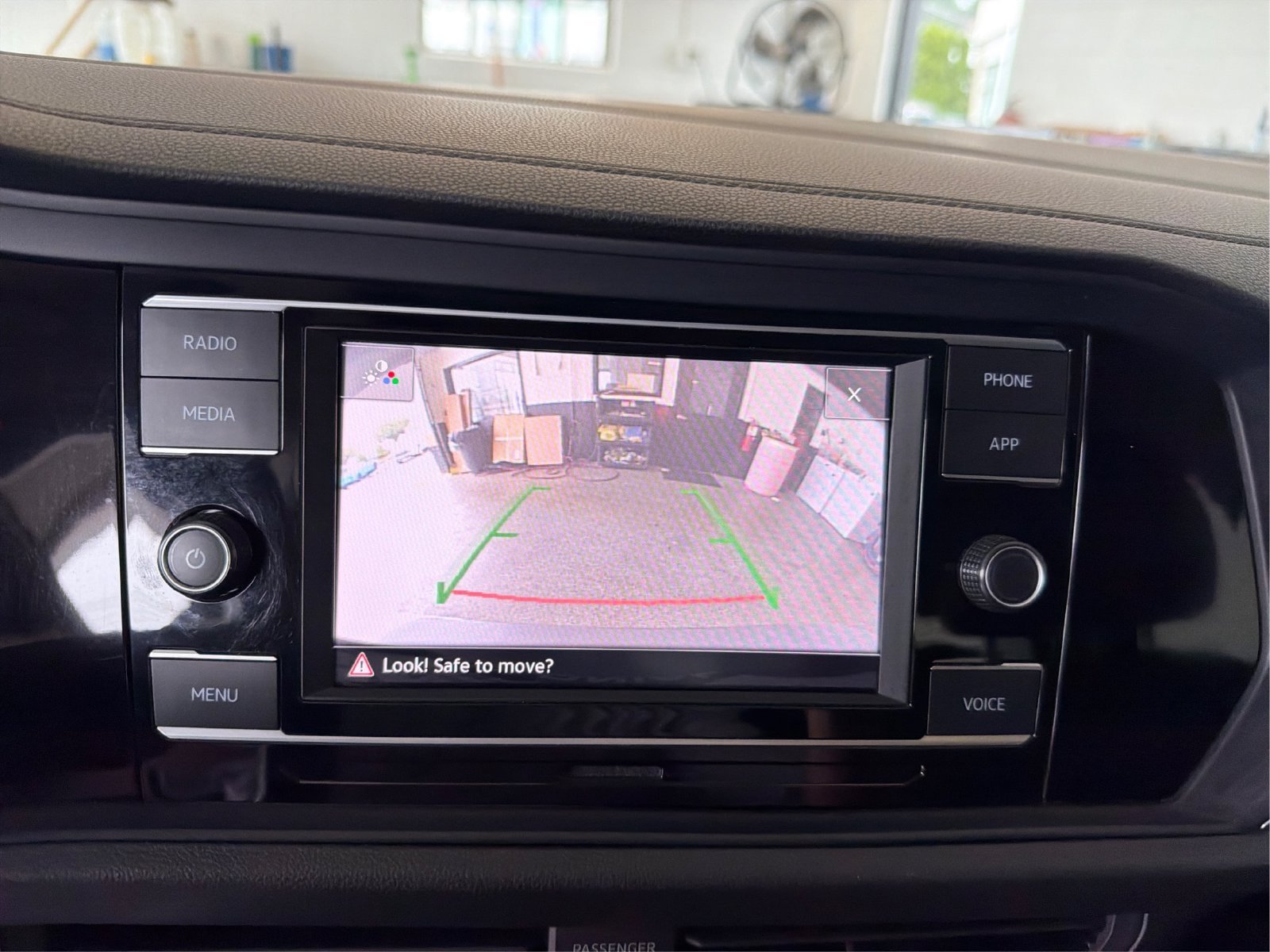Used 2024 Volkswagen Jetta SE FWD image 16