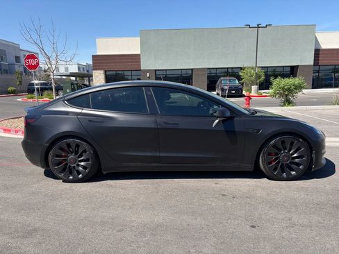 Used 2022 Tesla Model 3 Performance image 4